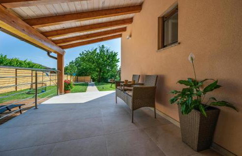 2 Bedroom Stunning Home In Zeliski - Foto 8