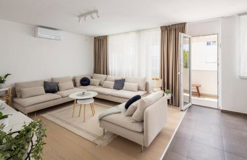 Apartment Nova 4* - Photo 1