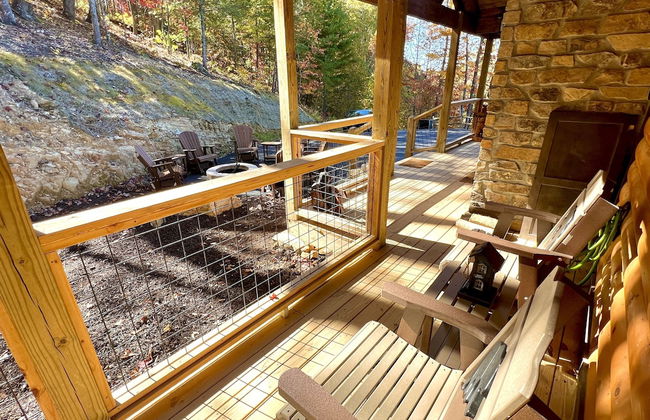 Lazy Bear Lodge 5 Bedroom Cabin by RedAwning - Photo 47