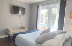 Heated Pool Private Duplex House, BBQ, Parking, WiFi - Foto 55