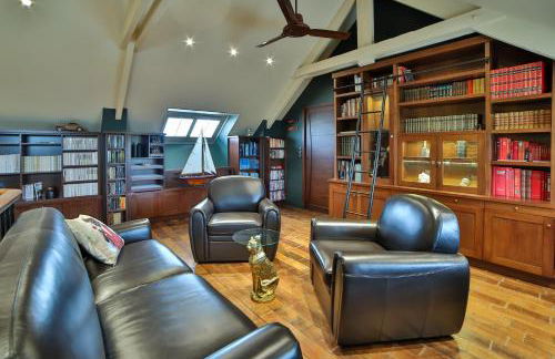 Luxueuse Longère 350m2 "Le Grand Kerfra" au Vignoble Domaine Lamballe, Baden, Golfe du Morbihan - Photo 16