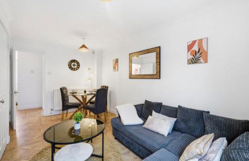 Modern Refurbished 2 Bed House Ideal for Business & Families - Foto 14