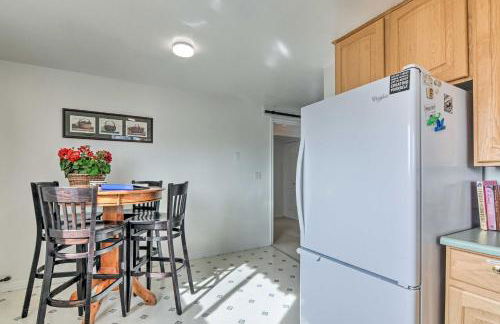 Pet-Friendly Aurora House with Mountain Views! - Photo 9