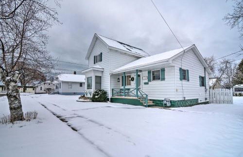 Cozy Downtown Cottage Near Beach and Pier - Foto 2