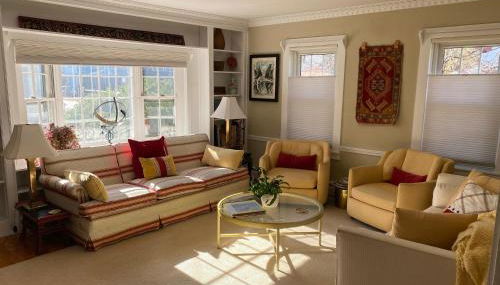 Charming 4BR colonial close to downtown - Foto 2