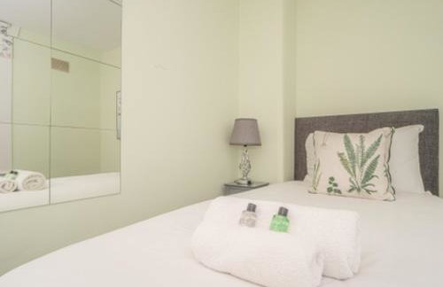 Charming Family House in Rosewell - Pass the Keys - Foto 13