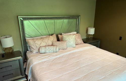 6bedrooms, ramp boat dock slips water toys, nice cove area - Foto 14