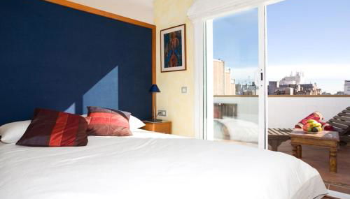 Gaudi penthouse with terrace views - Photo 4