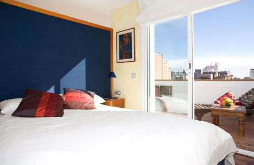 Gaudi penthouse with terrace views - Photo 4