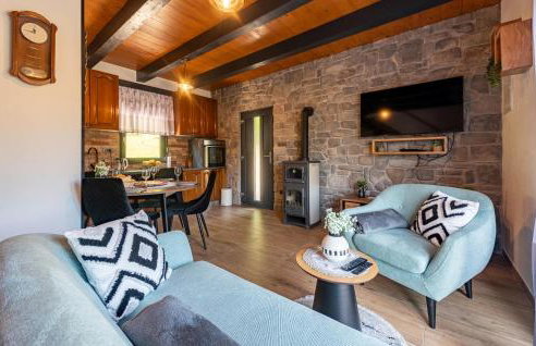 Lovely Home In Lipovlje - Photo 14