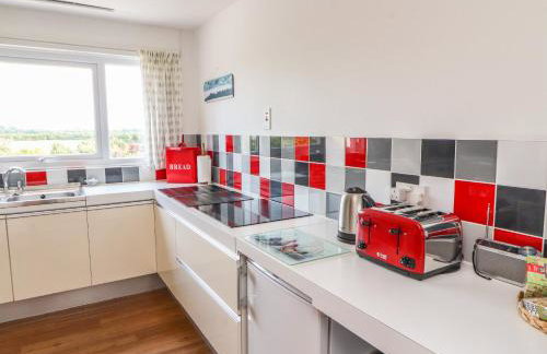 West Croft - Foto 18