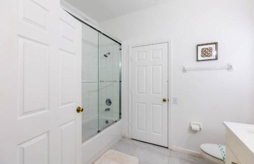 4br House w Perfect Location Pool and Much More - Foto 55