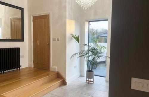 Manchester Luxury Country House Close To The City With Hot Tub & BBQ Fire Pit. - Foto 33