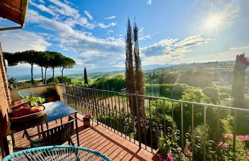 Magical Villa di Gioia Large 6-Bedroom Family Villa with Breathtaking views, Private Garden and Olive grove - in a Cool Village on the Umbria Tuscany Border - Foto 1