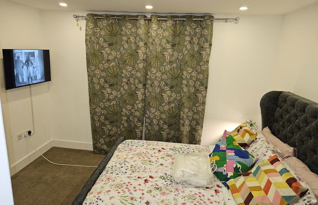 1 Bed Flat - Sleeps 2 - Parking - Garden - Foto 2