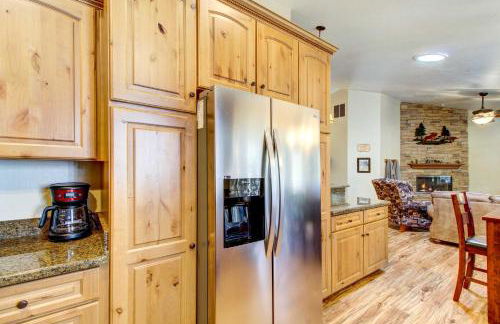 Winter Hikes and Ice Fishing Fun Cozy Show Low Home - Foto 11