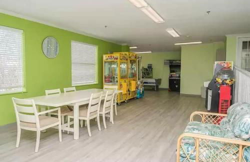 Marylander Condominiums, 90 steps from the beach - Foto 47