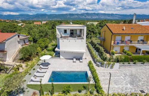 Apartmani Vila Mara M 1 heated pool - Foto 35