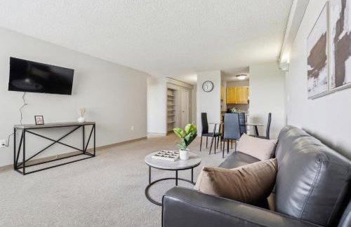 Legacy at Imperial Village 1108 I 1 Bed 1 Bath - Foto 2