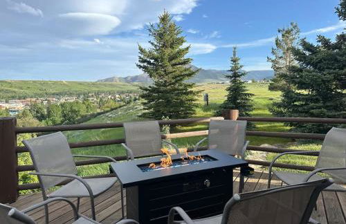 Spruce Lodge - Photo 5