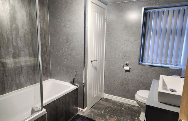 Derby City Centre Apartment With Roof Top Hot Tub - Foto 6