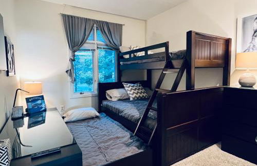 Diamond Adventure Slope Side with Foosball and Arcade at Wintergreen Resort - Foto 18