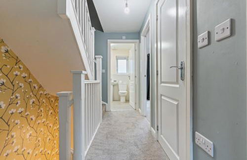 Spacious 4-Bed Home Near Cribbs & Bristol - Foto 36