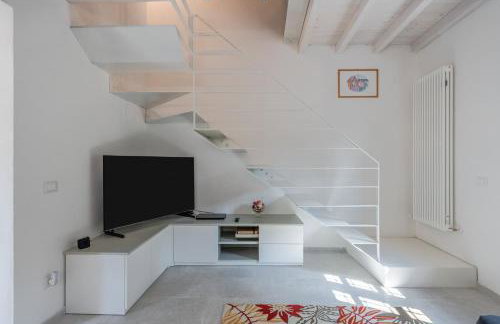 Charming Tuscan Stone House - Photo 9