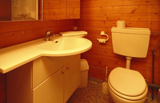 Log Cabin by Fahrsee With Lake Sauna - Foto 6