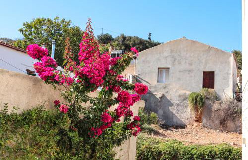 Cream Cozy Getaway - 3 Pearls Pool Retreat - Foto 28