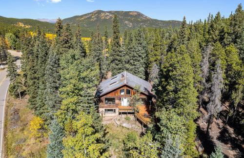 Nestled Inn Vacation Home Rental Evergreen - Trails, Views, Hot Tub, Skiing! - Foto 31