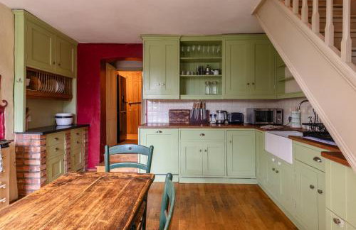 Stylish and Central Cottage Home in Montpelier - Foto 14