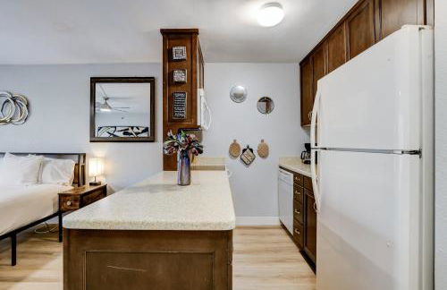 Iconic Vegas Views - 6 comfy Beds, NO RESORT FEES, Center Strip! - Foto 82