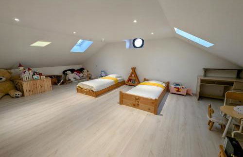 Grande ferme de 250m2 rénovée au charme rustique - Foto 39