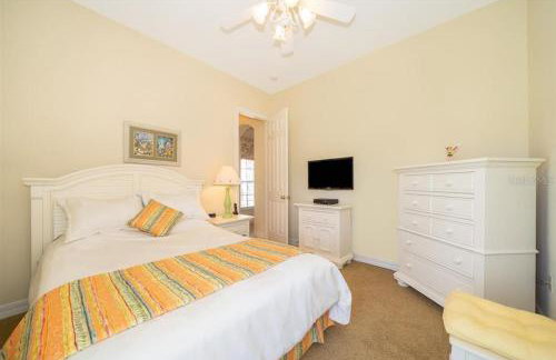 Spacious Family Escape 2 Masters Pool Hot Tub Pool Table & BBQ - 2 Miles Disney - Foto 9