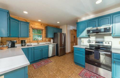 2 Cabins ~ Sleeps 22 ~ 100 Feet Apart ~ Ski in out - Foto 16