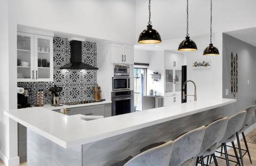 Tropical Dream House in Plantation 3 Bedroom Home with Pool - Foto 10