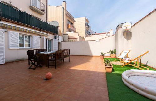 Apartamento con gran patio y excelente ubicación! - Photo 34