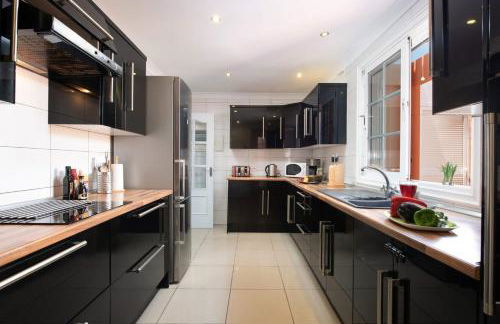 Villa Naranja with private heated pool, sea views, air conditioning, terrace, ITV and BBC channels, Wifi - Foto 3