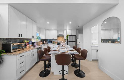 Entire Private Home with 3 Bedrooms 2 Bathrooms, with Garage, Gated Yard, King Bed House, Available Now - Foto 31