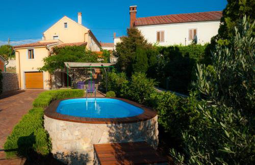 House Polic - Foto 1