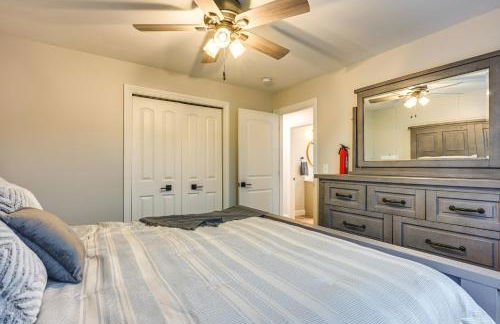 Riverfront Michigan Cottage with Fire Pit and Kayaks! - Foto 11