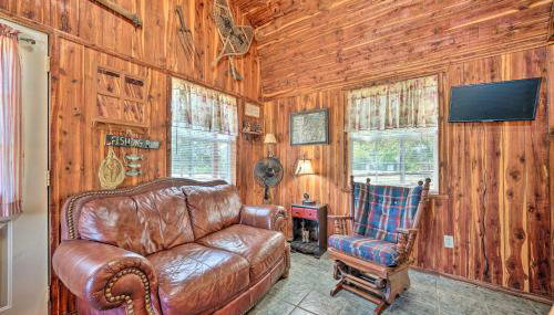 Hand-Built Black Fork Cabin 2 with Fire Pit! - Foto 1