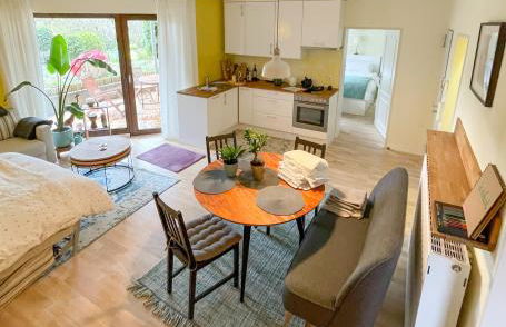 Souterrainwohnung mit großem Garten und Sauna - Photo 6