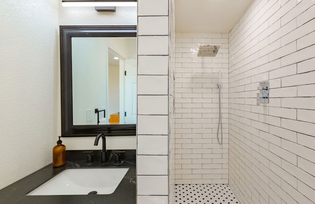 Sunset Grove Two Beautiful Homes w Private Pool - Foto 24