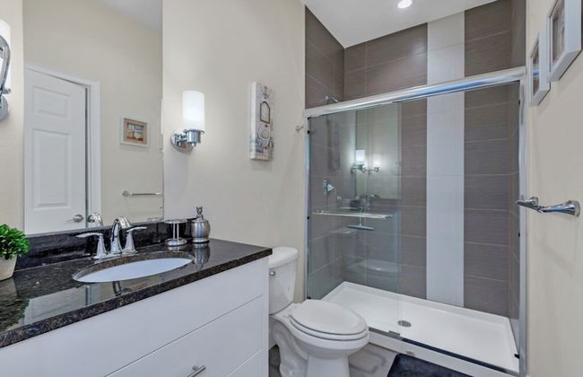 Serenity 3 Bed Townhome 3 Bedroom Townhouse by RedAwning - Foto 29