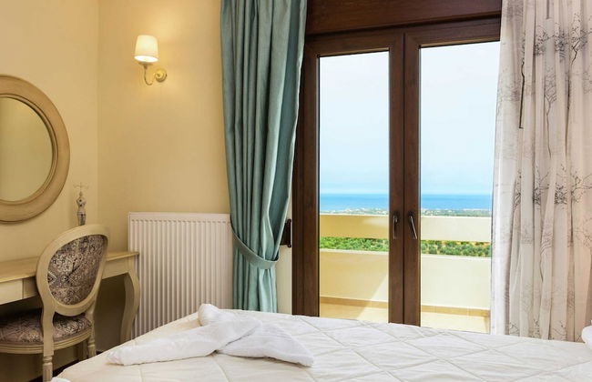 Novel Villa in Roupes with Private Pool near Arkadi Monastery - Photo 3