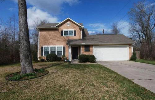 Enjoy Vacation in a Quiet Area with Huge Backyard - Foto 2