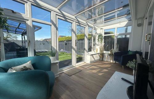 Modern 2 Bedroom Home - Foto 14