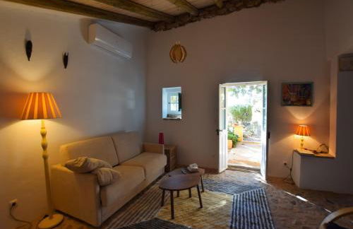 Attractive Portuguese Farm With Modern Decoration - Foto 35